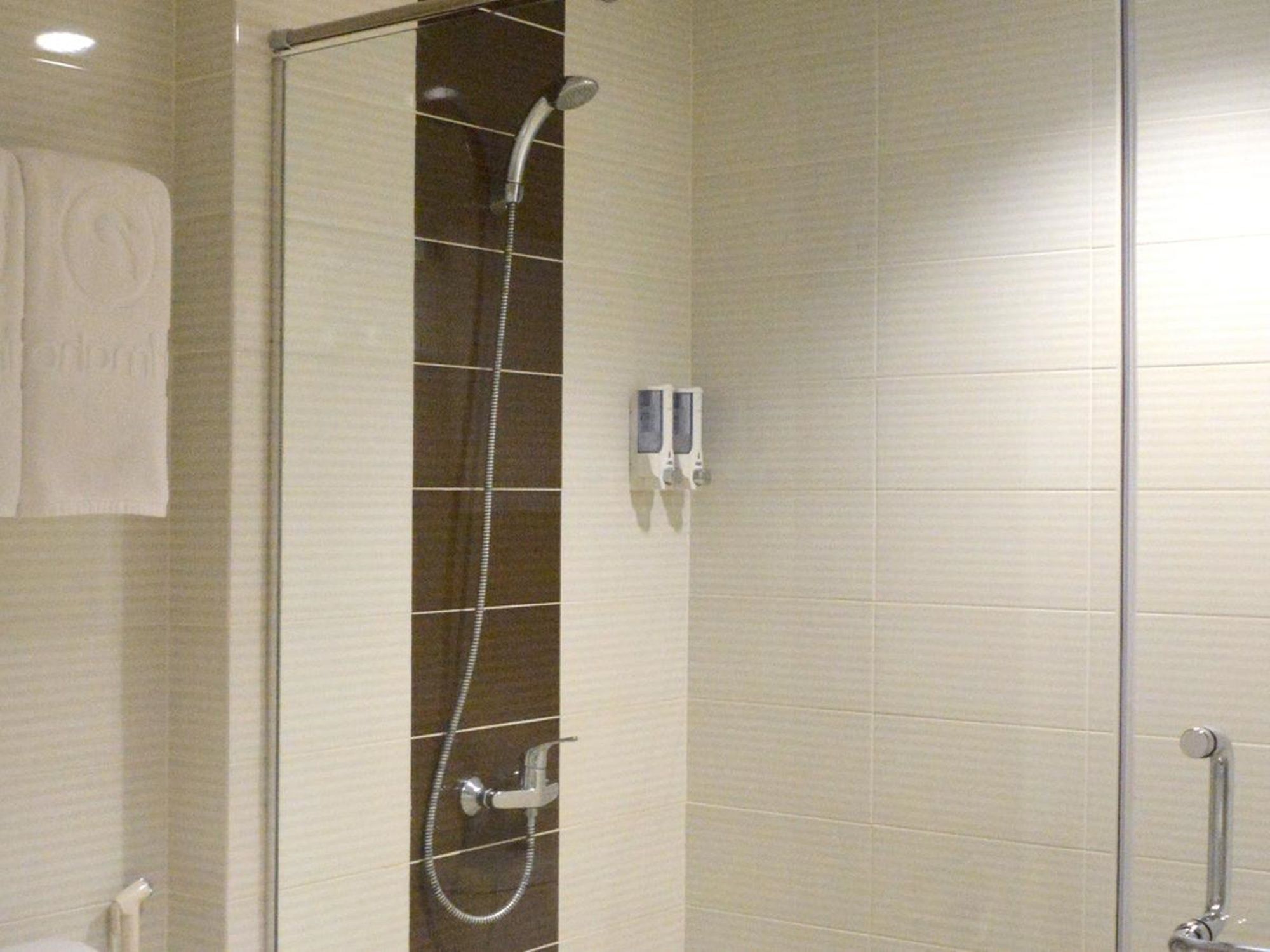 Dprimahotel 2*
