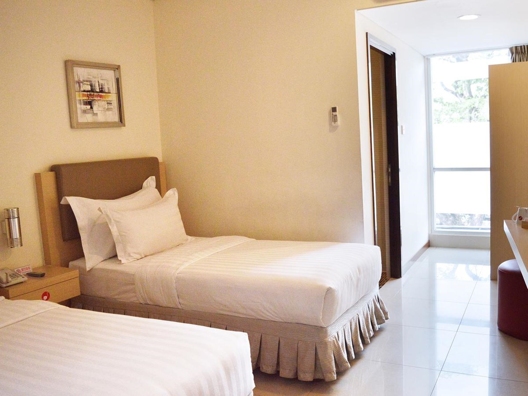 Hotel Dprimahotel Medan